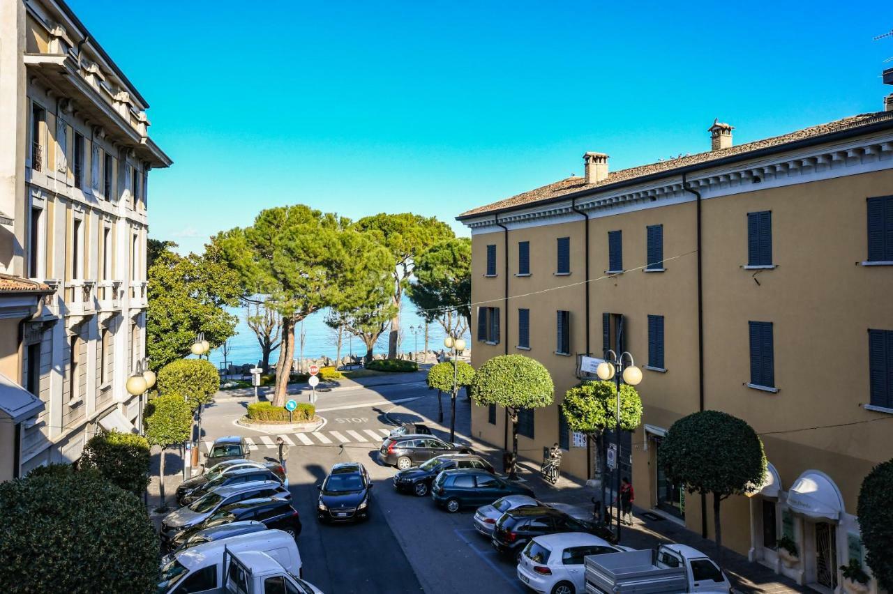 Desenzanoloft La Mia Favorita Lägenhet Desenzano del Garda Exteriör bild